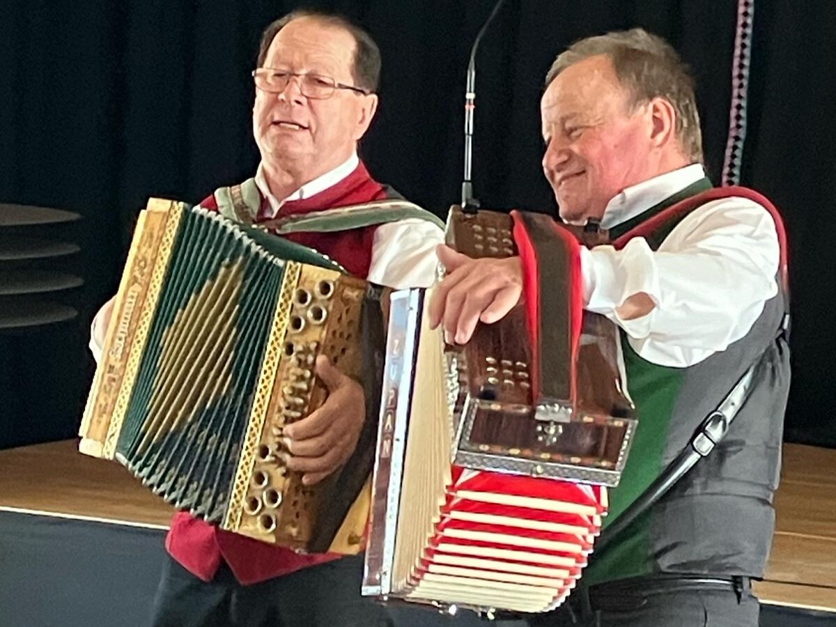 Seniorenfasching im Pfarrsaal / Anna Gruber-Schreiner